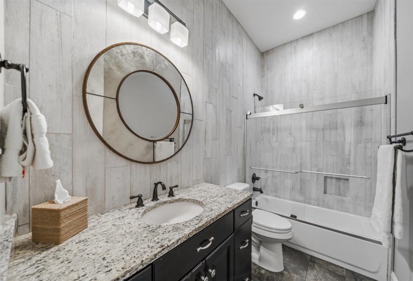 8995 TELLURIDE CV, Germantown, Tennessee 38138, 6 Bedrooms Bedrooms, 13 Rooms Rooms,4.1 BathroomsBathrooms,Residential,For Sale,TELLURIDE,10219991