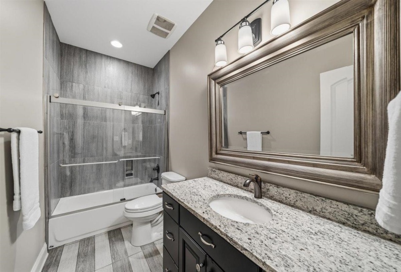 8995 TELLURIDE CV, Germantown, Tennessee 38138, 6 Bedrooms Bedrooms, 13 Rooms Rooms,4.1 BathroomsBathrooms,Residential,For Sale,TELLURIDE,10219991