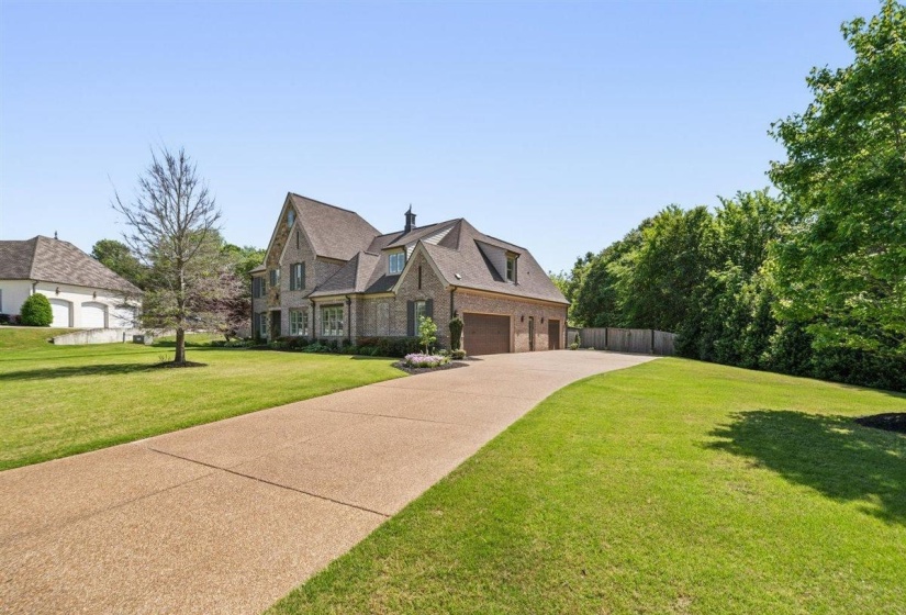 8995 TELLURIDE CV, Germantown, Tennessee 38138, 6 Bedrooms Bedrooms, 13 Rooms Rooms,4.1 BathroomsBathrooms,Residential,For Sale,TELLURIDE,10219991