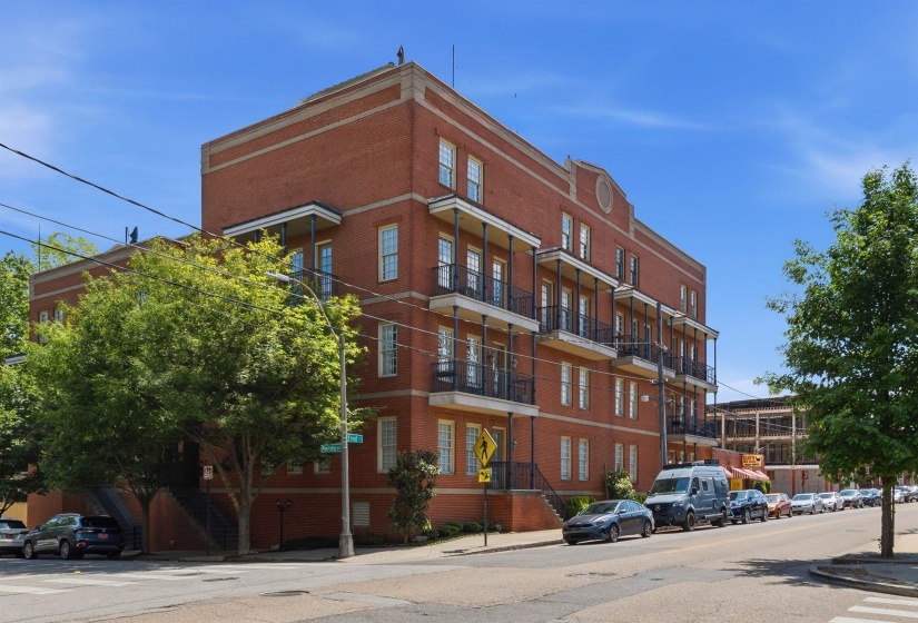 65 PONTOTOC AVE, Memphis, Tennessee 38103, 2 Bedrooms Bedrooms, 5 Rooms Rooms,2.1 BathroomsBathrooms,Residential,For Sale,PONTOTOC,10219995