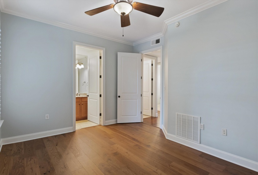 65 PONTOTOC AVE, Memphis, Tennessee 38103, 2 Bedrooms Bedrooms, 5 Rooms Rooms,2.1 BathroomsBathrooms,Residential,For Sale,PONTOTOC,10219995