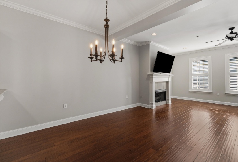 65 PONTOTOC AVE, Memphis, Tennessee 38103, 2 Bedrooms Bedrooms, 5 Rooms Rooms,2.1 BathroomsBathrooms,Residential,For Sale,PONTOTOC,10219995