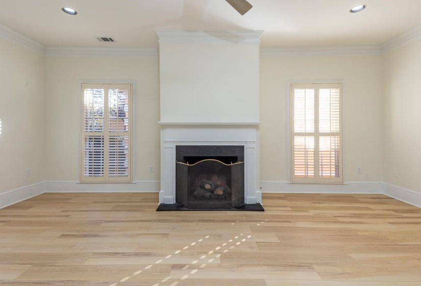 4745 AYNSLEY DR, Memphis, Tennessee 38117, 3 Bedrooms Bedrooms, 6 Rooms Rooms,3.1 BathroomsBathrooms,Residential,For Sale,AYNSLEY,10219998