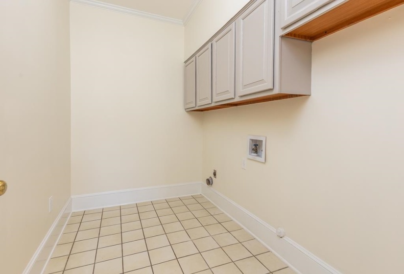 4745 AYNSLEY DR, Memphis, Tennessee 38117, 3 Bedrooms Bedrooms, 6 Rooms Rooms,3.1 BathroomsBathrooms,Residential,For Sale,AYNSLEY,10219998