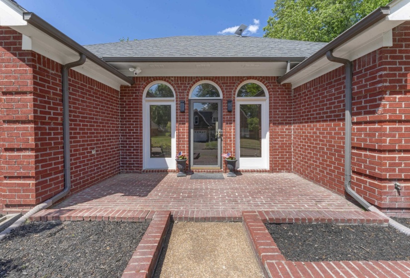 766 VIVIAN LEIGH CV, Collierville, Tennessee 38017, 3 Bedrooms Bedrooms, 7 Rooms Rooms,2 BathroomsBathrooms,Residential,For Sale,VIVIAN LEIGH,10220000