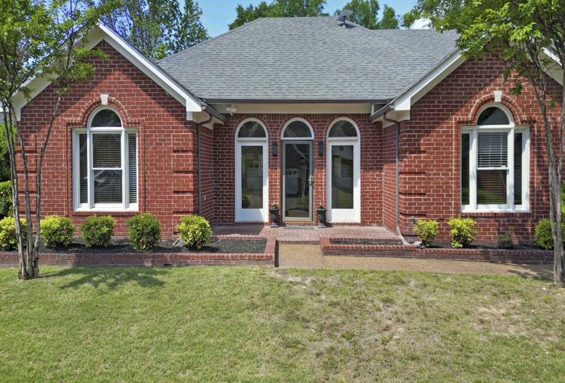 766 VIVIAN LEIGH CV, Collierville, Tennessee 38017, 3 Bedrooms Bedrooms, 7 Rooms Rooms,2 BathroomsBathrooms,Residential,For Sale,VIVIAN LEIGH,10220000