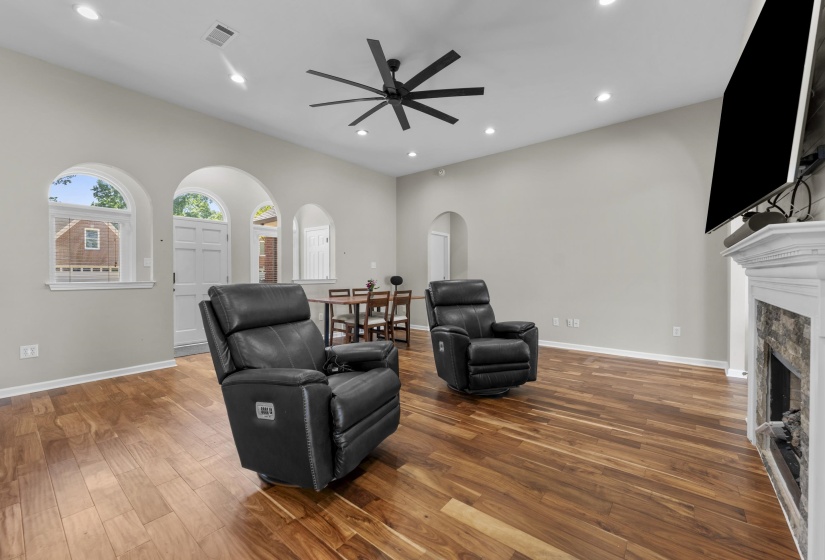 766 VIVIAN LEIGH CV, Collierville, Tennessee 38017, 3 Bedrooms Bedrooms, 7 Rooms Rooms,2 BathroomsBathrooms,Residential,For Sale,VIVIAN LEIGH,10220000