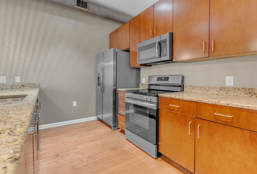 437 MONROE AVE, Memphis, Tennessee 38103, 1 Bedroom Bedrooms, 3 Rooms Rooms,1 BathroomBathrooms,Residential,For Sale,MONROE,10220001