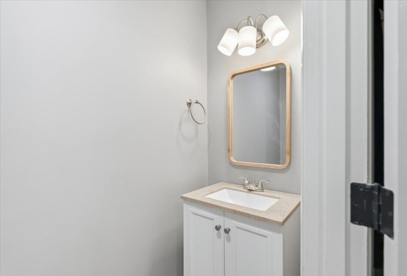 2137 WOODSIDE DR, Germantown, Tennessee 38138, 5 Bedrooms Bedrooms, 8 Rooms Rooms,3.1 BathroomsBathrooms,Residential,For Sale,WOODSIDE,10220012