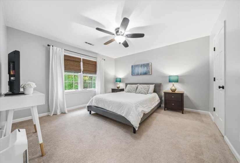 2137 WOODSIDE DR, Germantown, Tennessee 38138, 5 Bedrooms Bedrooms, 8 Rooms Rooms,3.1 BathroomsBathrooms,Residential,For Sale,WOODSIDE,10220012