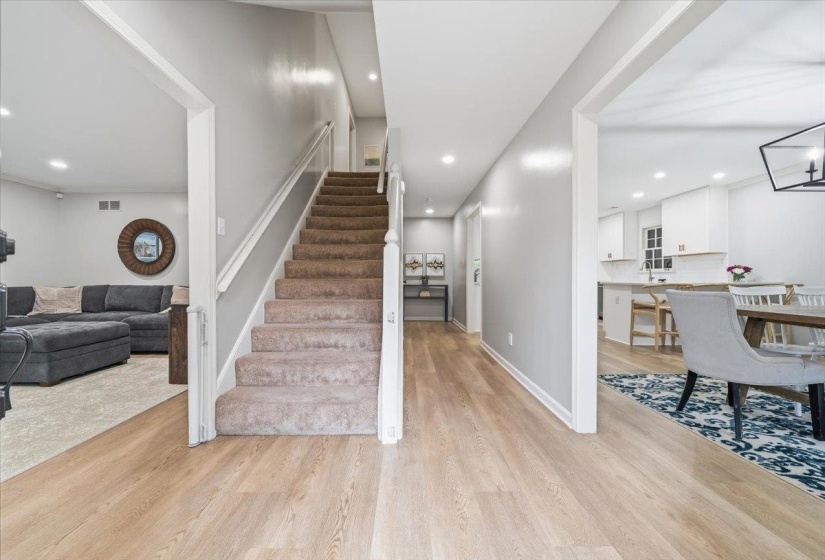 2137 WOODSIDE DR, Germantown, Tennessee 38138, 5 Bedrooms Bedrooms, 8 Rooms Rooms,3.1 BathroomsBathrooms,Residential,For Sale,WOODSIDE,10220012