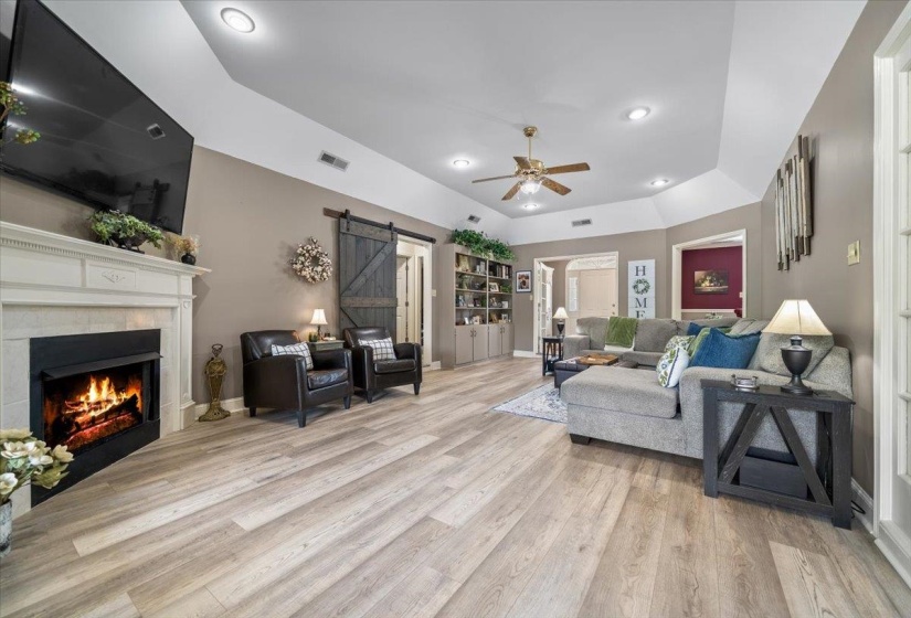 105 WILSON LN, Oakland, Tennessee 38060, ,Commercial/industrial,For Sale,WILSON,10220100