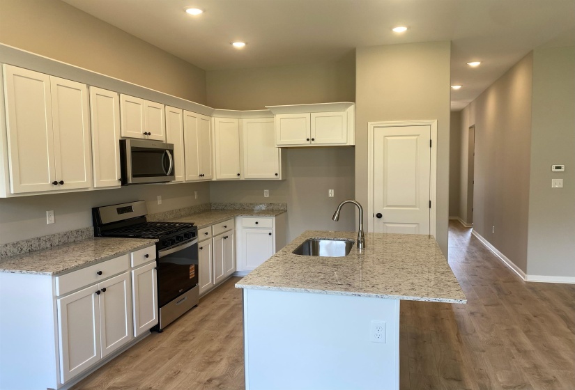 9602 COTTON FEED ST, Cordova, Tennessee 38018, 5 Bedroom Bedrooms, 9 Room Rooms,3.1 BathroomBathrooms,Residential,For Sale,COTTON FEED,0,10217613
