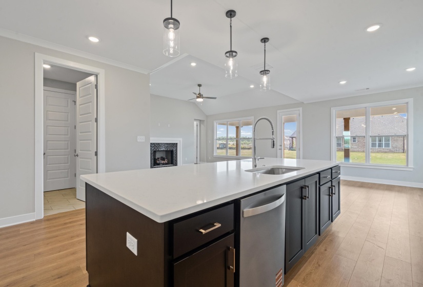 5835 LINDEN OAK DR, Arlington, Tennessee 38002, 4 Bedroom Bedrooms, 10 Room Rooms,3.1 BathroomBathrooms,Residential,For Sale,LINDEN OAK,0,10218006
