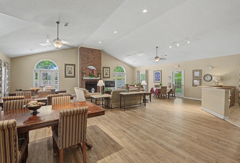 269 OAK CLUB LN, Collierville, Tennessee 38017, 2 Bedroom Bedrooms, 6 Room Rooms,2 BathroomBathrooms,Residential,For Sale,OAK CLUB,0,10220026