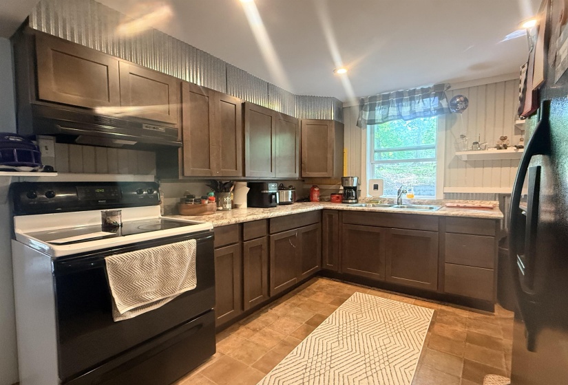 133 MAXINE NELSON RD, Parsons, Tennessee 38363, 1 Bedroom Bedrooms, 6 Rooms Rooms,1 BathroomBathrooms,Residential,For Sale,MAXINE NELSON,10220033