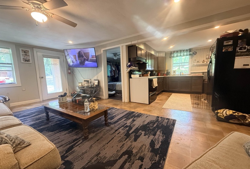 133 MAXINE NELSON RD, Parsons, Tennessee 38363, 1 Bedroom Bedrooms, 6 Rooms Rooms,1 BathroomBathrooms,Residential,For Sale,MAXINE NELSON,10220033