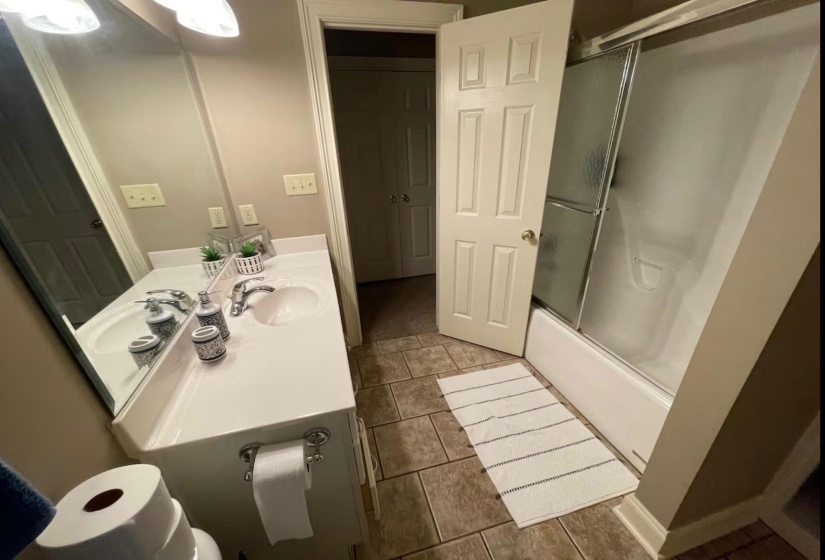 25 FRANK FWY, Iuka, Mississippi 38852, 4 Bedrooms Bedrooms, 11 Rooms Rooms,3 BathroomsBathrooms,Residential,For Sale,FRANK,10220043