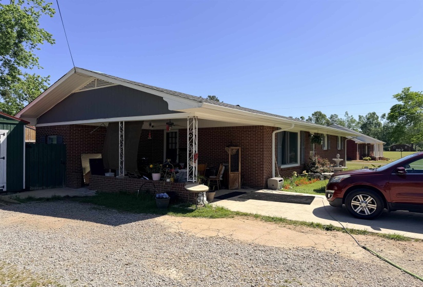 457 VINE ST, Savannah, Tennessee 38372, 2 Bedrooms Bedrooms, 7 Rooms Rooms,1.1 BathroomsBathrooms,Residential,For Sale,VINE,10220067