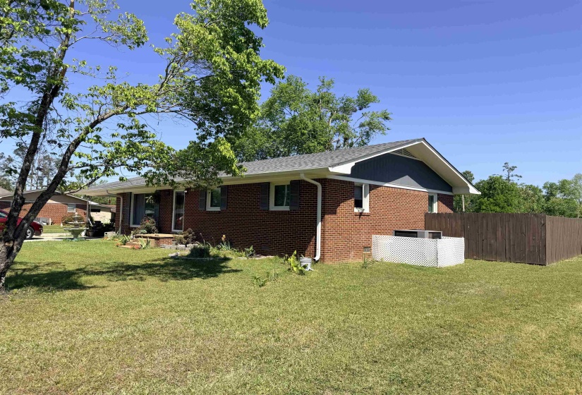 457 VINE ST, Savannah, Tennessee 38372, 2 Bedrooms Bedrooms, 7 Rooms Rooms,1.1 BathroomsBathrooms,Residential,For Sale,VINE,10220067