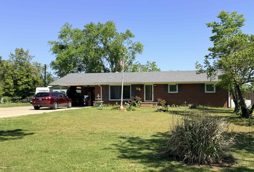 457 VINE ST, Savannah, Tennessee 38372, 2 Bedrooms Bedrooms, 7 Rooms Rooms,1.1 BathroomsBathrooms,Residential,For Sale,VINE,10220067