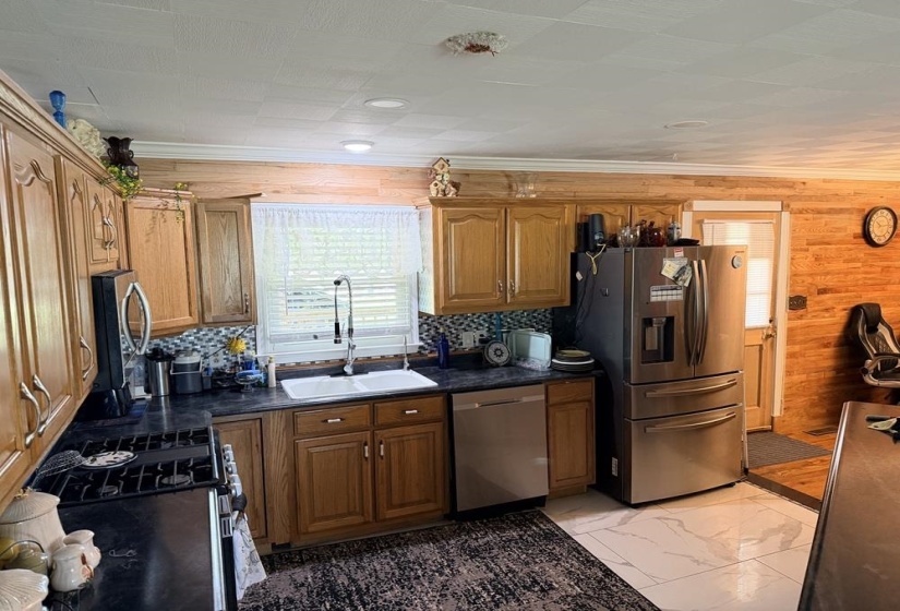 457 VINE ST, Savannah, Tennessee 38372, 2 Bedrooms Bedrooms, 7 Rooms Rooms,1.1 BathroomsBathrooms,Residential,For Sale,VINE,10220067