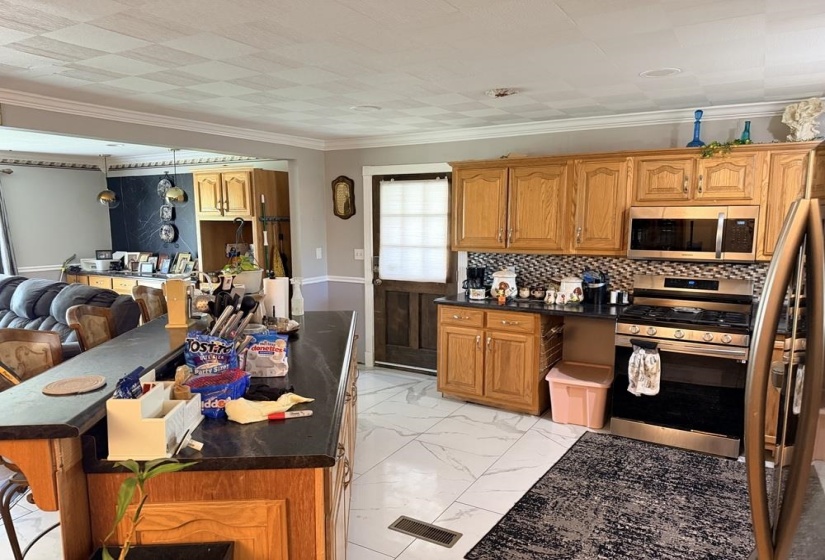 457 VINE ST, Savannah, Tennessee 38372, 2 Bedrooms Bedrooms, 7 Rooms Rooms,1.1 BathroomsBathrooms,Residential,For Sale,VINE,10220067