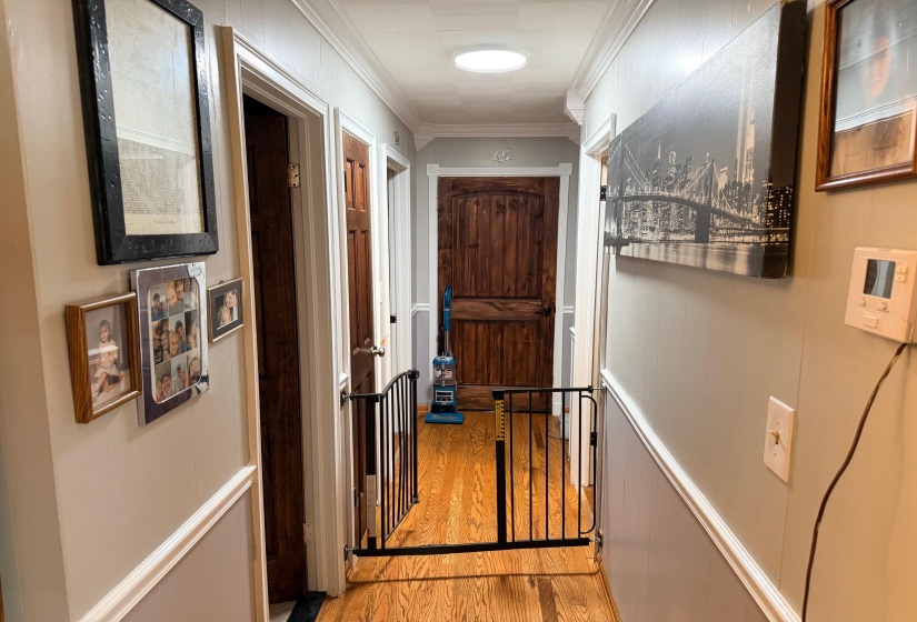 457 VINE ST, Savannah, Tennessee 38372, 2 Bedrooms Bedrooms, 7 Rooms Rooms,1.1 BathroomsBathrooms,Residential,For Sale,VINE,10220067