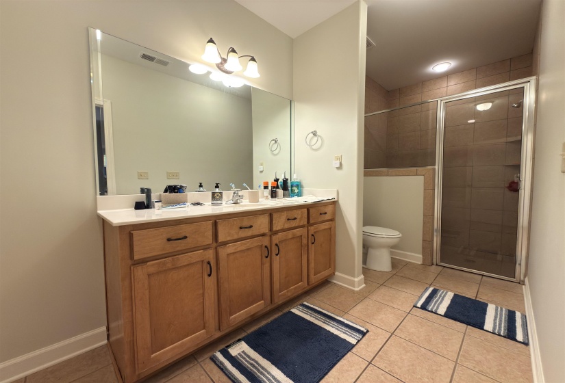 1595 DEXTER GROVE CT, Cordova, Tennessee 38016, 2 Bedrooms Bedrooms, 4 Rooms Rooms,2 BathroomsBathrooms,Residential,For Sale,DEXTER GROVE,10220069