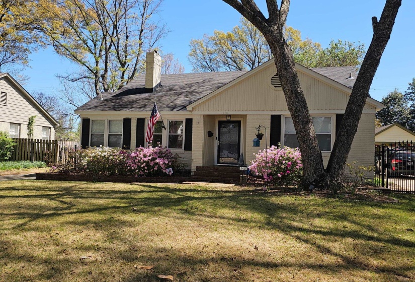 140 ALEXANDER ST, Memphis, Tennessee 38111, 3 Bedroom Bedrooms, 7 Room Rooms,2 BathroomBathrooms,Residential,For Sale,ALEXANDER,0,10220074