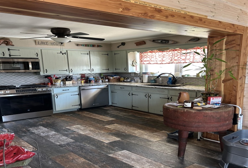 5 CR 377 RD, Iuka, Mississippi 38852, 3 Bedroom Bedrooms, 7 Room Rooms,2 BathroomBathrooms,Residential,For Sale,CR 377,0,10220083
