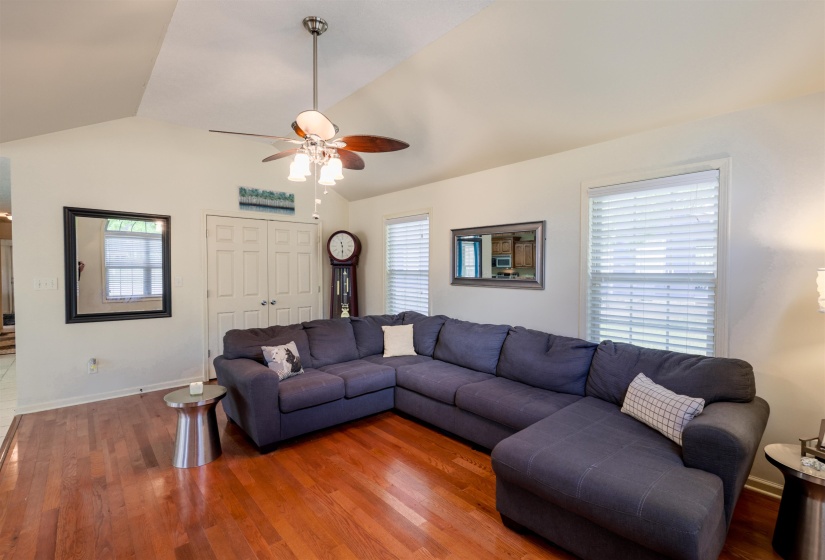 115 PING HILL CV, Counce, Tennessee 38326, 3 Bedroom Bedrooms, 6 Room Rooms,2 BathroomBathrooms,Residential,For Sale,PING HILL,0,10220087