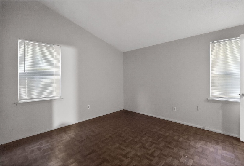 4504 NEELY RD, Memphis, Tennessee 38109, 4 Bedroom Bedrooms, 6 Room Rooms,1.1 BathroomBathrooms,Residential,For Sale,NEELY,0,10220093