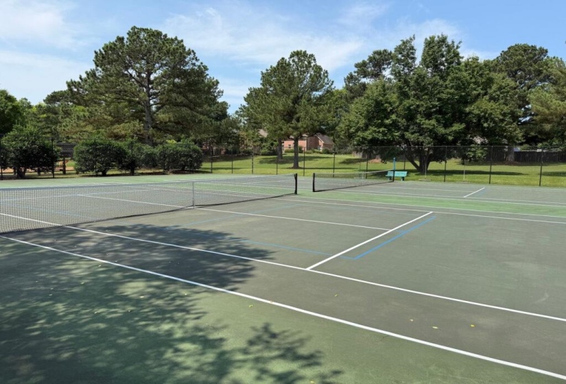 2345 LINKENHOLT DR, Collierville, Tennessee 38017, 4 Bedrooms Bedrooms, 9 Rooms Rooms,3.1 BathroomsBathrooms,Rental Properties,For Sale,LINKENHOLT,10220119