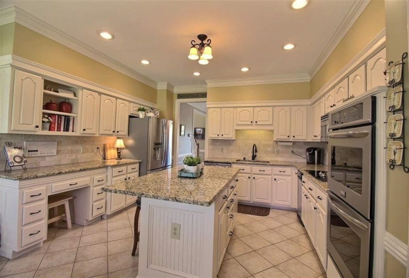 2345 LINKENHOLT DR, Collierville, Tennessee 38017, 4 Bedrooms Bedrooms, 9 Rooms Rooms,3.1 BathroomsBathrooms,Rental Properties,For Sale,LINKENHOLT,10220119