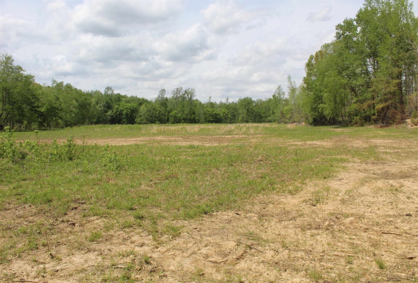 000 RIVERSIDE DR, Jackson, Tennessee 38301, ,Land,For Sale,RIVERSIDE,10220128