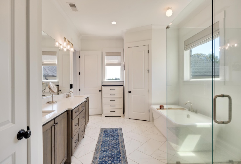 2706 TERRY LN RD, Covington, Tennessee 38019, 5 Bedrooms Bedrooms, 12 Rooms Rooms,4.1 BathroomsBathrooms,Residential,For Sale,TERRY LN,10220137