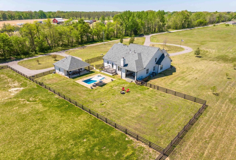 2706 TERRY LN RD, Covington, Tennessee 38019, 5 Bedrooms Bedrooms, 12 Rooms Rooms,4.1 BathroomsBathrooms,Residential,For Sale,TERRY LN,10220137