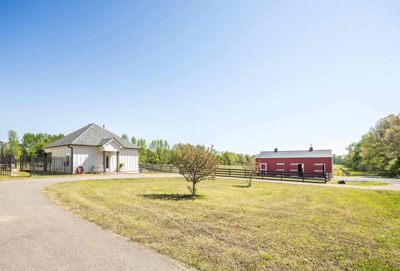 2706 TERRY LN RD, Covington, Tennessee 38019, 5 Bedrooms Bedrooms, 12 Rooms Rooms,4.1 BathroomsBathrooms,Residential,For Sale,TERRY LN,10220137