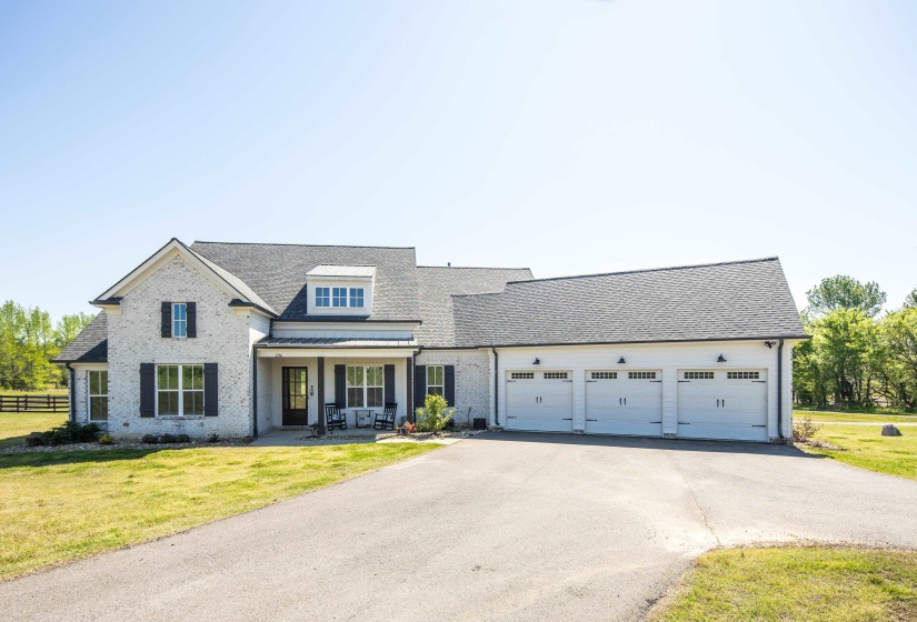 2706 TERRY LN RD, Covington, Tennessee 38019, 5 Bedrooms Bedrooms, 12 Rooms Rooms,4.1 BathroomsBathrooms,Residential,For Sale,TERRY LN,10220137