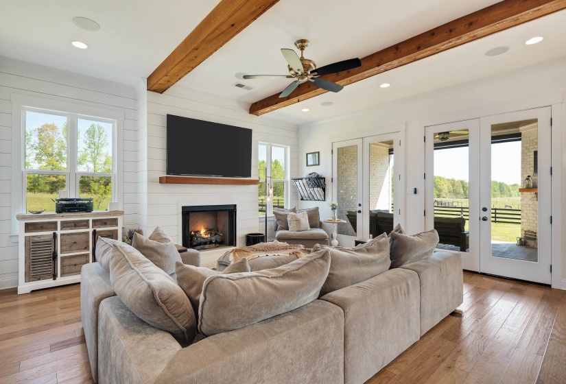 2706 TERRY LN RD, Covington, Tennessee 38019, 5 Bedrooms Bedrooms, 12 Rooms Rooms,4.1 BathroomsBathrooms,Residential,For Sale,TERRY LN,10220137