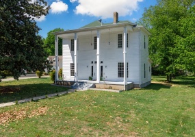 404 LIBERTY AVE, Covington, Tennessee 38019, 5 Bedrooms Bedrooms, 13 Rooms Rooms,4.1 BathroomsBathrooms,Residential,For Sale,LIBERTY,10220151