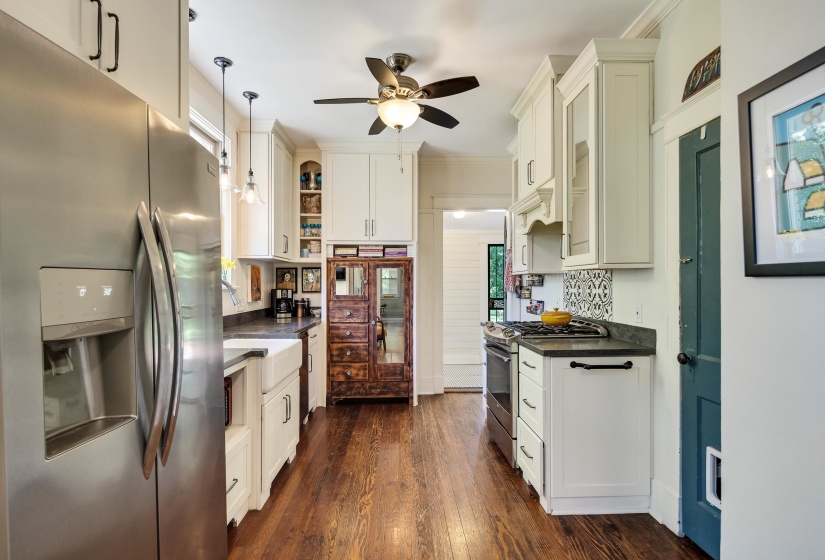 1744 YORK AVE, Memphis, Tennessee 38104, 3 Bedrooms Bedrooms, 6 Rooms Rooms,1 BathroomBathrooms,Residential,For Sale,YORK,10218877
