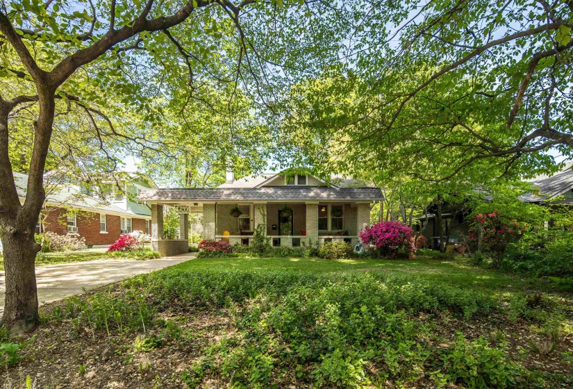 1744 YORK AVE, Memphis, Tennessee 38104, 3 Bedrooms Bedrooms, 6 Rooms Rooms,1 BathroomBathrooms,Residential,For Sale,YORK,10218877