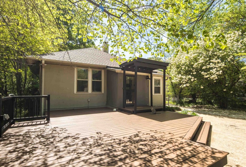 1744 YORK AVE, Memphis, Tennessee 38104, 3 Bedrooms Bedrooms, 6 Rooms Rooms,1 BathroomBathrooms,Residential,For Sale,YORK,10218877