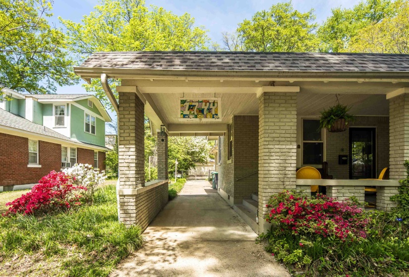 1744 YORK AVE, Memphis, Tennessee 38104, 3 Bedrooms Bedrooms, 6 Rooms Rooms,1 BathroomBathrooms,Residential,For Sale,YORK,10218877