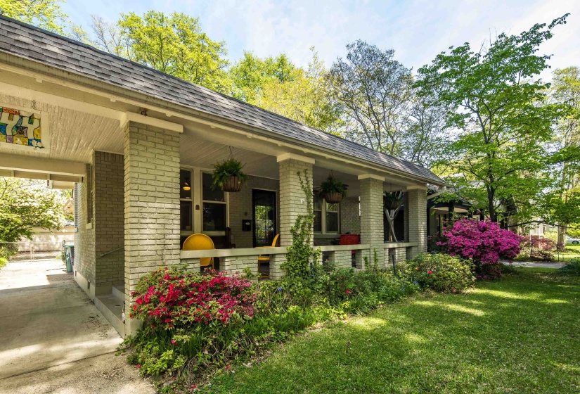1744 YORK AVE, Memphis, Tennessee 38104, 3 Bedrooms Bedrooms, 6 Rooms Rooms,1 BathroomBathrooms,Residential,For Sale,YORK,10218877