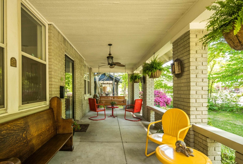 1744 YORK AVE, Memphis, Tennessee 38104, 3 Bedrooms Bedrooms, 6 Rooms Rooms,1 BathroomBathrooms,Residential,For Sale,YORK,10218877