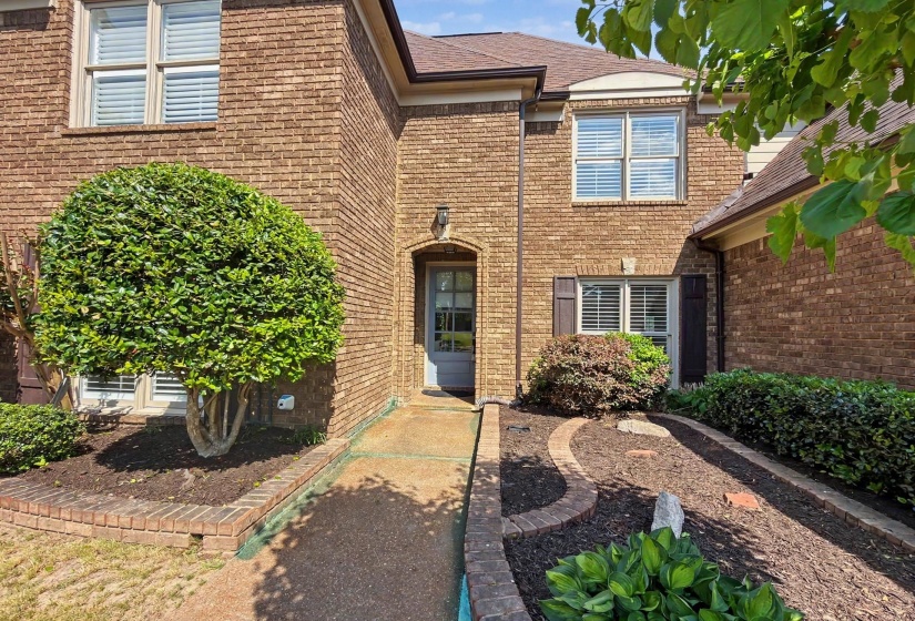 1706 MOSSY OAK LN, Collierville, Tennessee 38017, 5 Bedrooms Bedrooms, 11 Rooms Rooms,3 BathroomsBathrooms,Residential,For Sale,MOSSY OAK,10220198