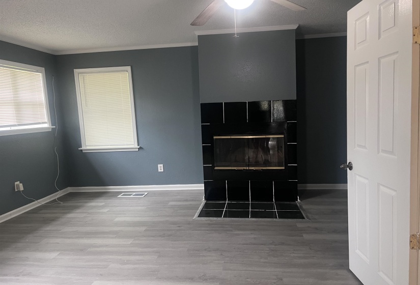 1050 CUMMINGS ST, Memphis, Tennessee 38106, 3 Bedrooms Bedrooms, 6 Rooms Rooms,2 BathroomsBathrooms,Residential,For Sale,CUMMINGS,10220203